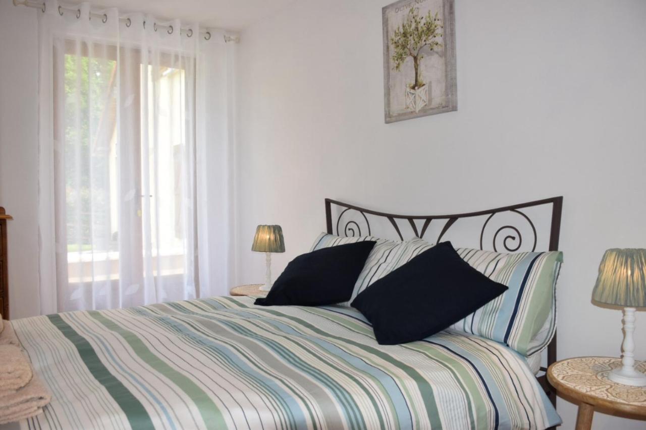 Bed and Breakfast Libellule Coussac-Bonneval Екстер'єр фото