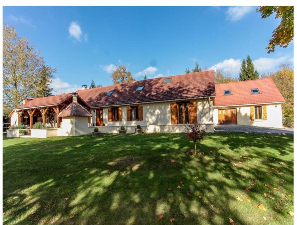 Bed and Breakfast Libellule Coussac-Bonneval Екстер'єр фото