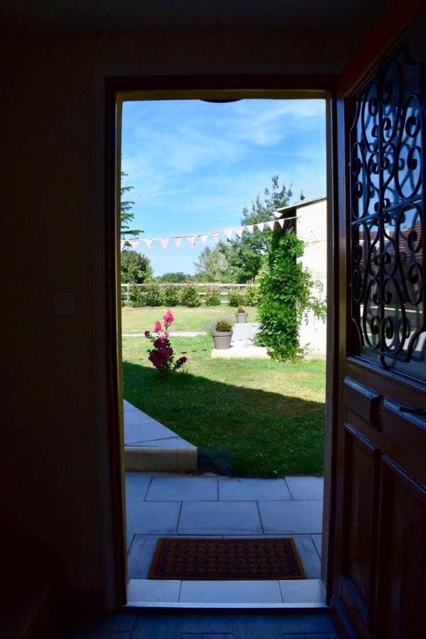 Bed and Breakfast Libellule Coussac-Bonneval Екстер'єр фото